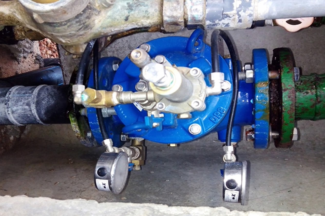 instalacion-valvula-reductora- presión-alivio-rapido-Agua-Potable-Ajuntament-Benifairo-IMG_4464